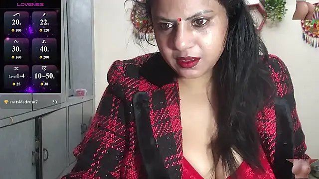 Snapshot of Sexy_komolika chatting on February 11, 2026, 2:11 am Sexy komolika online show from February 11, 2026, 2:11 am