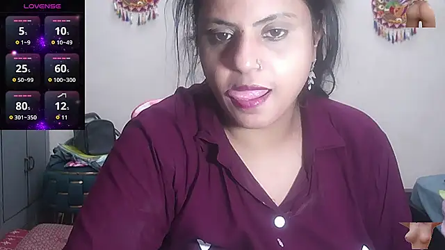 Snapshot of Sexy_komolika chatting on September 22, 2025, 3:40 pm Sexy komolika online show from September 22, 2025, 3:40 pm