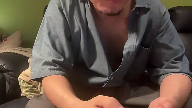 taka32204 online show from March 26, 2026, 5:11 pm