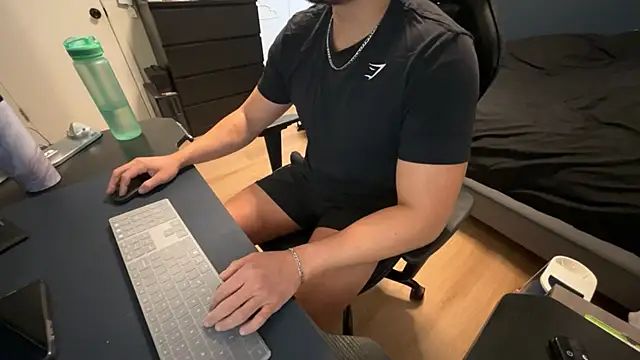 charlie s2534 online show from February 12, 2026, 5:23 pm