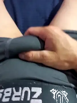 Snapshot of Tatuado32 chatting on October 30, 2025, 5:43 pm Tatuado32 online show from October 30, 2025, 5:43 pm