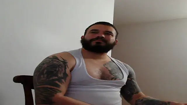alexandergranda71 online show from February 26, 2025, 11:41 pm