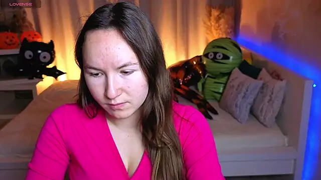 Little doll meow online show from October 17, 2025, 2:48 am