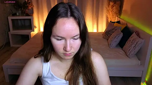 Little doll meow online show from October 10, 2025, 2:45 am