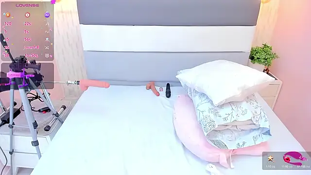 Snapshot of ETHANLOVE1 chatting on February 25, 2025, 4:14 am ETHANLOVE1 online show from February 25, 2025, 4:14 am