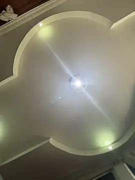 Snapshot of emiss_ chatting on October 24, 2025, 1:54 pm emiss  online show from October 24, 2025, 1:54 pm