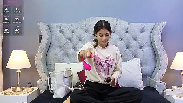 Snapshot of MontVta chatting on October 6, 2025, 12:06 pm MontVta online show from October 6, 2025, 12:06 pm