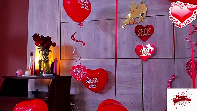 Snapshot of Lynn_Jones chatting on February 15, 2025, 8:22 am Lynn Jones online show from February 15, 2025, 8:22 am