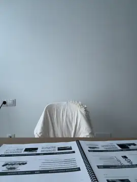 Snapshot of streetdoll chatting on September 30, 2025, 6:41 am streetdoll online show from September 30, 2025, 6:41 am