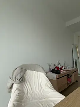 streetdoll online show from March 28, 2026, 7:42 am