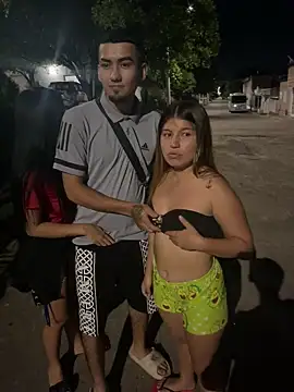 Snapshot of royalgirls_x chatting on October 16, 2025, 3:15 am royalgirls x online show from October 16, 2025, 3:15 am