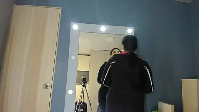 PaulinaDuarte online show from January 7, 2026, 11:59 am