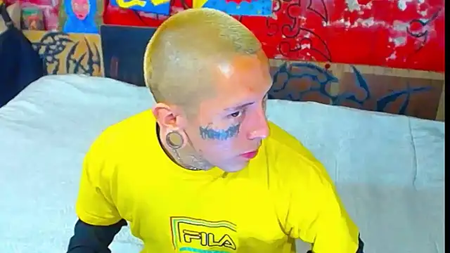 deivid estrada online show from November 16, 2025, 3:50 pm