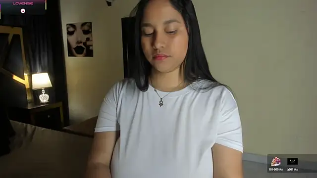 Snapshot of EmiliWilliams chatting on October 8, 2025, 11:49 pm EmiliWilliams online show from October 8, 2025, 11:49 pm