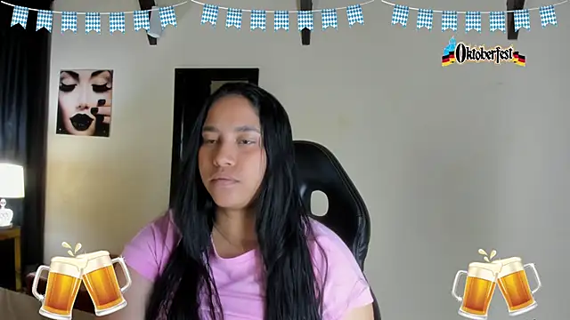 Snapshot of EmiliWilliams chatting on September 24, 2025, 12:29 am EmiliWilliams online show from September 24, 2025, 12:29 am