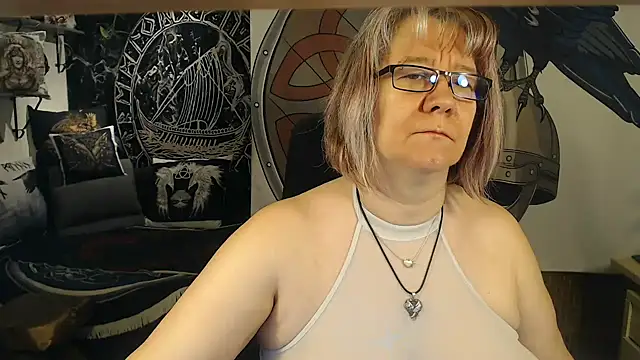 TittenMichelle online show from January 18, 2026, 5:22 am