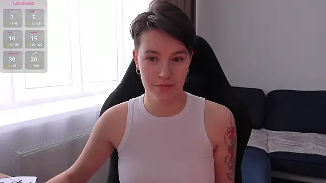 JessieFlower online show from December 19, 2025, 8:38 am