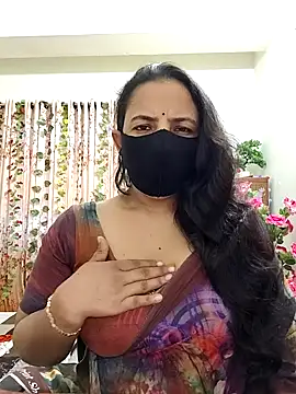 Payel-Sen online show from September 17, 2025, 7:32 am