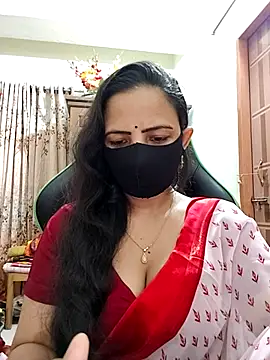 Snapshot of Payel-Sen chatting on February 9, 2026, 7:01 pm Payel-Sen online show from February 9, 2026, 7:01 pm