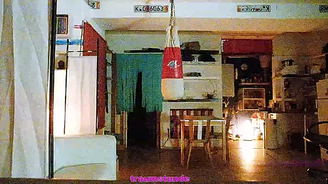 Snapshot of BongChannel chatting on January 23, 2025, 7:40 pm BongChannel online show from January 23, 2025, 7:40 pm