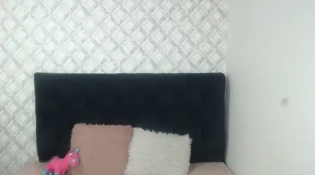 Emma-Wilson online show from February 19, 2025, 6:43 pm
