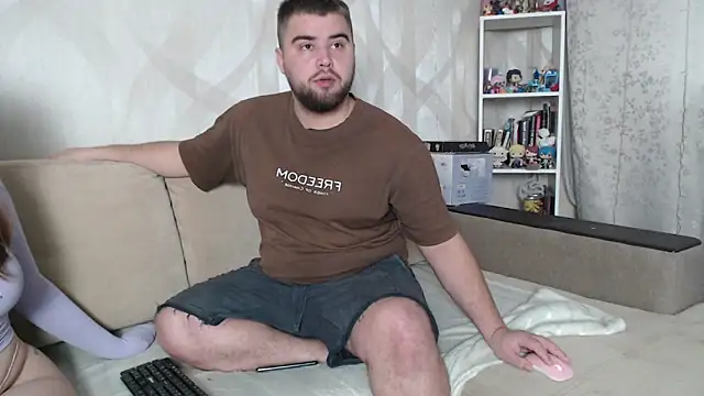 Snapshot of Pair_of_Gods_ chatting on October 20, 2025, 3:52 am Pair of Gods  online show from October 20, 2025, 3:52 am