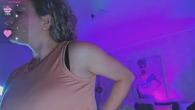 Shantall   online show from September 30, 2025, 11:49 am