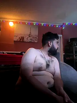 bigdickgio6923 online show from November 18, 2025, 6:17 am