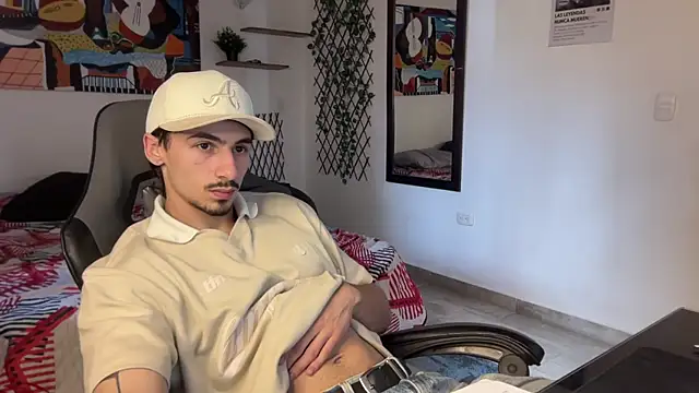 Snapshot of David_Brown18 chatting on December 1, 2025, 6:09 pm David Brown18 online show from December 1, 2025, 6:09 pm