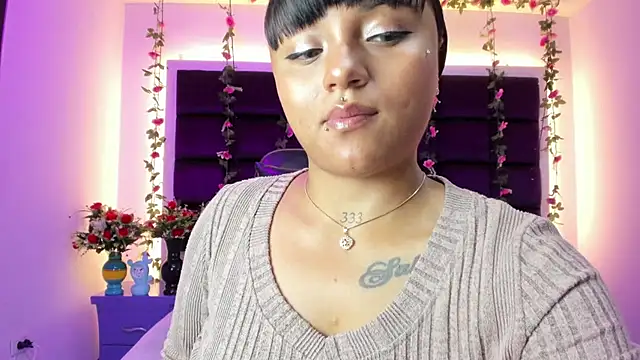 sweelanna   online show from July 23, 2026, 12:57 am