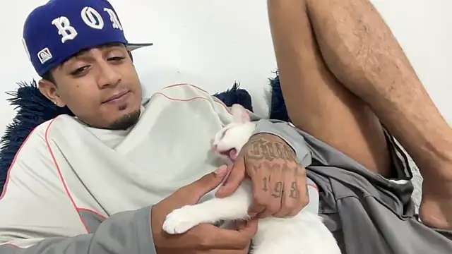 Snapshot of dominic_brandd23 chatting on September 26, 2025, 7:26 am dominic brandd23 online show from September 26, 2025, 7:26 am