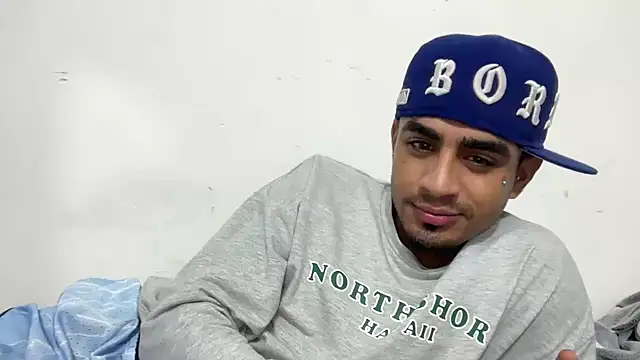 Snapshot of dominic_brandd23 chatting on October 16, 2025, 6:54 am dominic brandd23 online show from October 16, 2025, 6:54 am