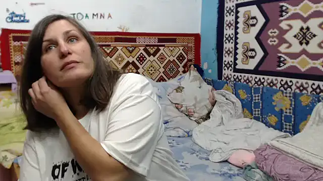 Snapshot of AdelineBlueEyes chatting on October 2, 2025, 10:18 am AdelineBlueEyes online show from October 2, 2025, 10:18 am