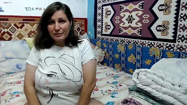 Snapshot of AdelineBlueEyes chatting on October 13, 2025, 11:12 am AdelineBlueEyes online show from October 13, 2025, 11:12 am