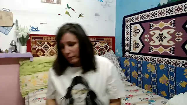 Snapshot of AdelineBlueEyes chatting on October 12, 2025, 9:43 am AdelineBlueEyes online show from October 12, 2025, 9:43 am