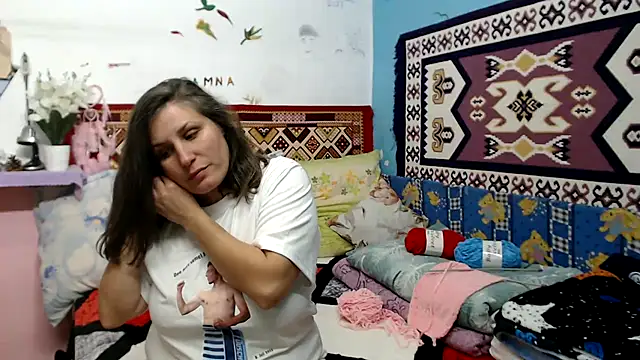 Snapshot of AdelineBlueEyes chatting on October 18, 2025, 10:17 am AdelineBlueEyes online show from October 18, 2025, 10:17 am