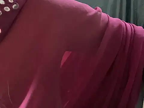 Sexy trisha  7 online show from January 30, 2025, 7:15 pm