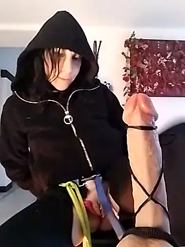 freyamoret online show from February 20, 2025, 4:14 pm