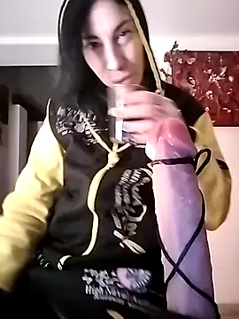 freyamoret online show from February 14, 2025, 4:04 am