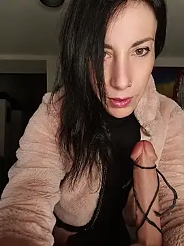 freyamoret online show from March 22, 2026, 3:43 am