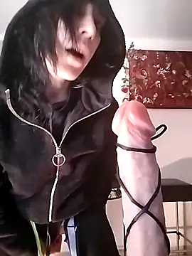 freyamoret online show from February 21, 2025, 5:24 am