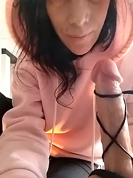 freyamoret online show from February 27, 2025, 11:06 am