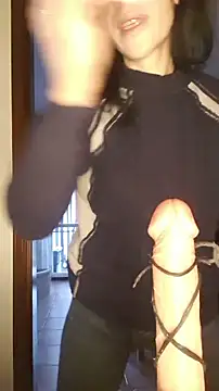 freyamoret online show from November 30, 2025, 7:09 am