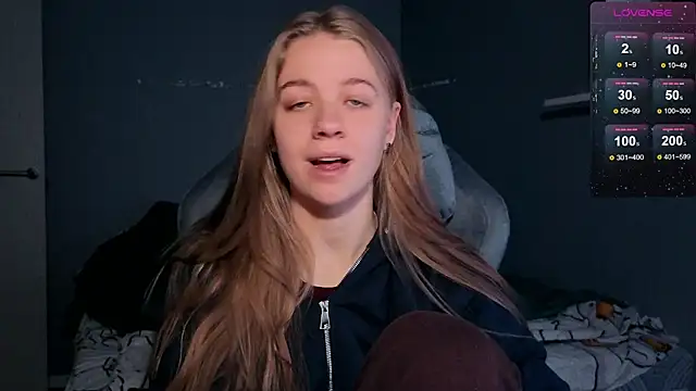 candy maggie online show from October 21, 2025, 2:27 pm