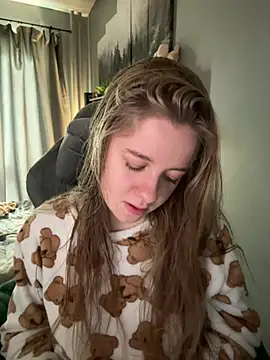 candy maggie online show from February 27, 2025, 10:11 am