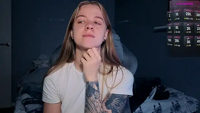 candy maggie online show from November 13, 2025, 5:06 pm