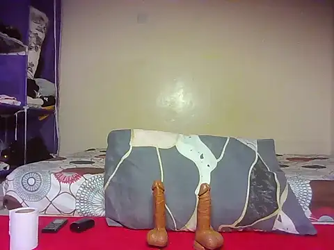 Creamy candy17 online show from December 1, 2025, 2:40 pm