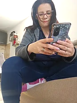Snapshot of KristenVega chatting on March 7, 2025, 11:40 am KristenVega online show from March 7, 2025, 11:40 am