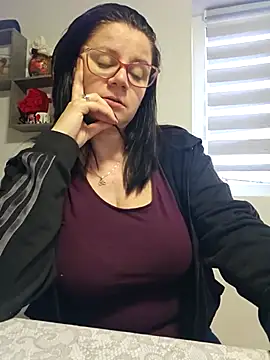 Snapshot of KristenVega chatting on March 7, 2025, 8:23 am KristenVega online show from March 7, 2025, 8:23 am