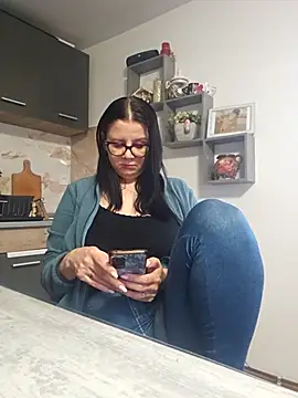 KristenVega online show from March 31, 2026, 8:27 am